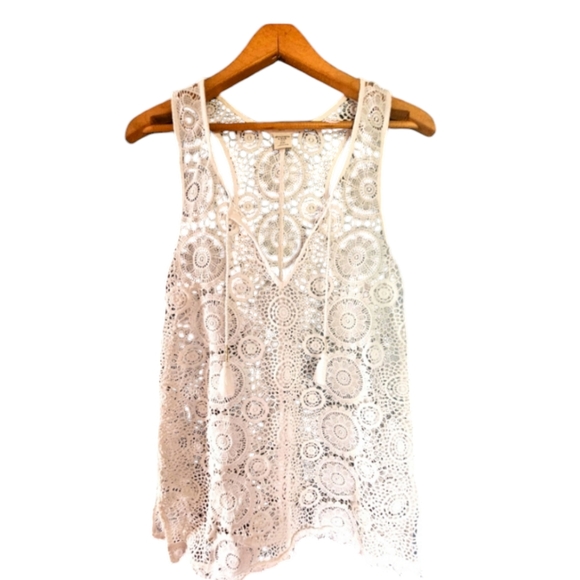 NWOT Abercrombie and Fitch crochet cover up/top size xs-s - Picture 2 of 9